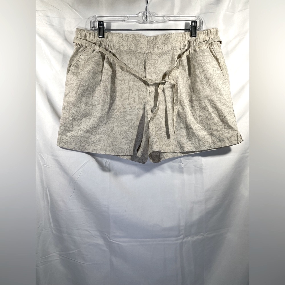 Columbia Summer Chill Womens Shorts Casual Lightweight Outdoor Active Sz L - Picture 4 of 12